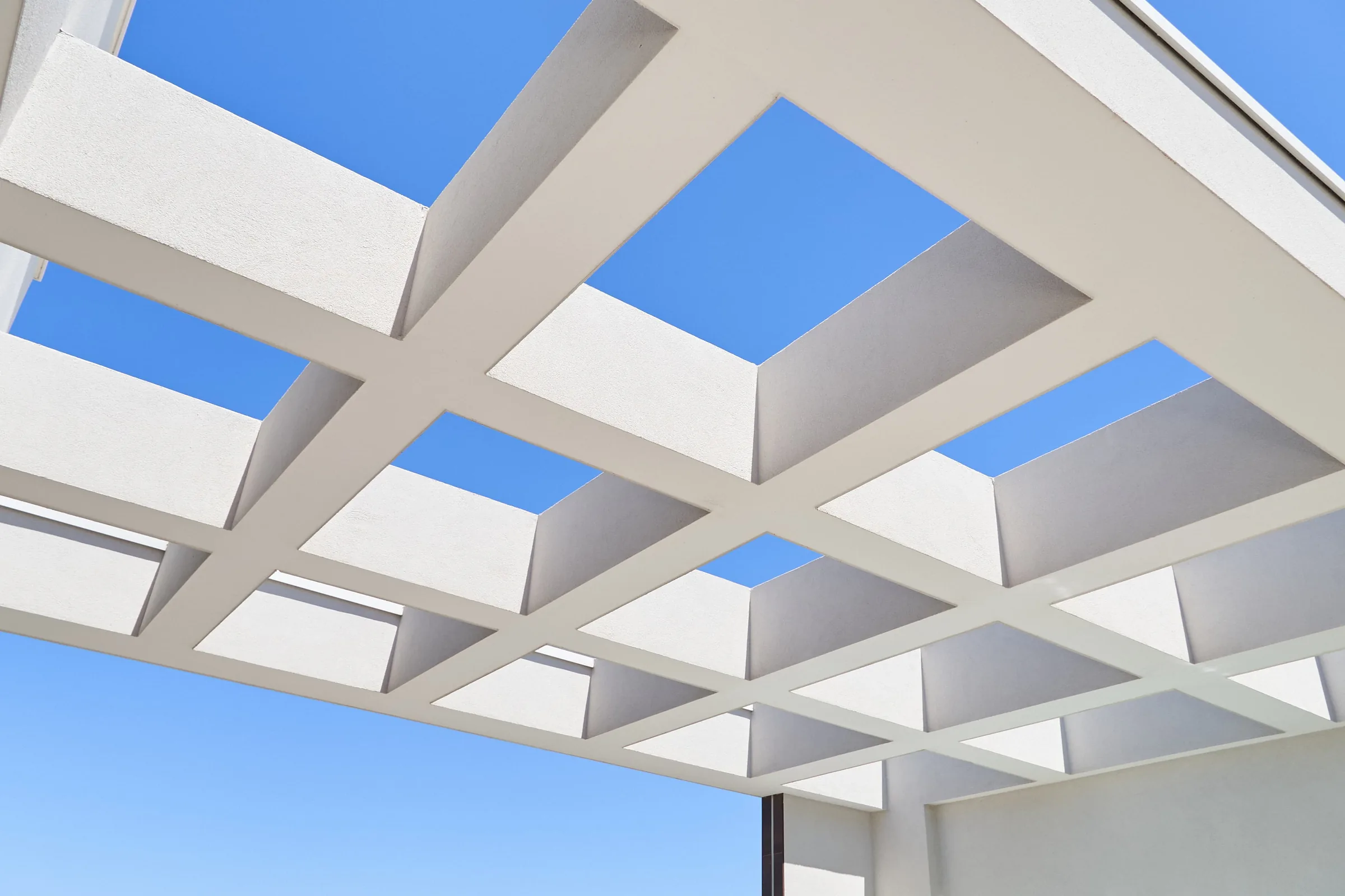 Tyrrena 6 — la pergola sul mare